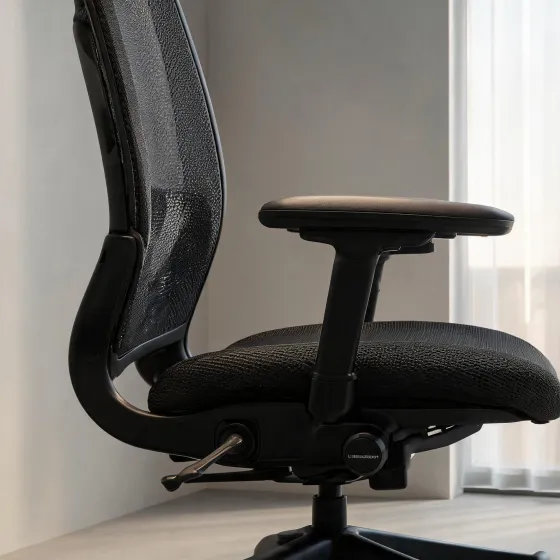 Ergonomic mesh office chair